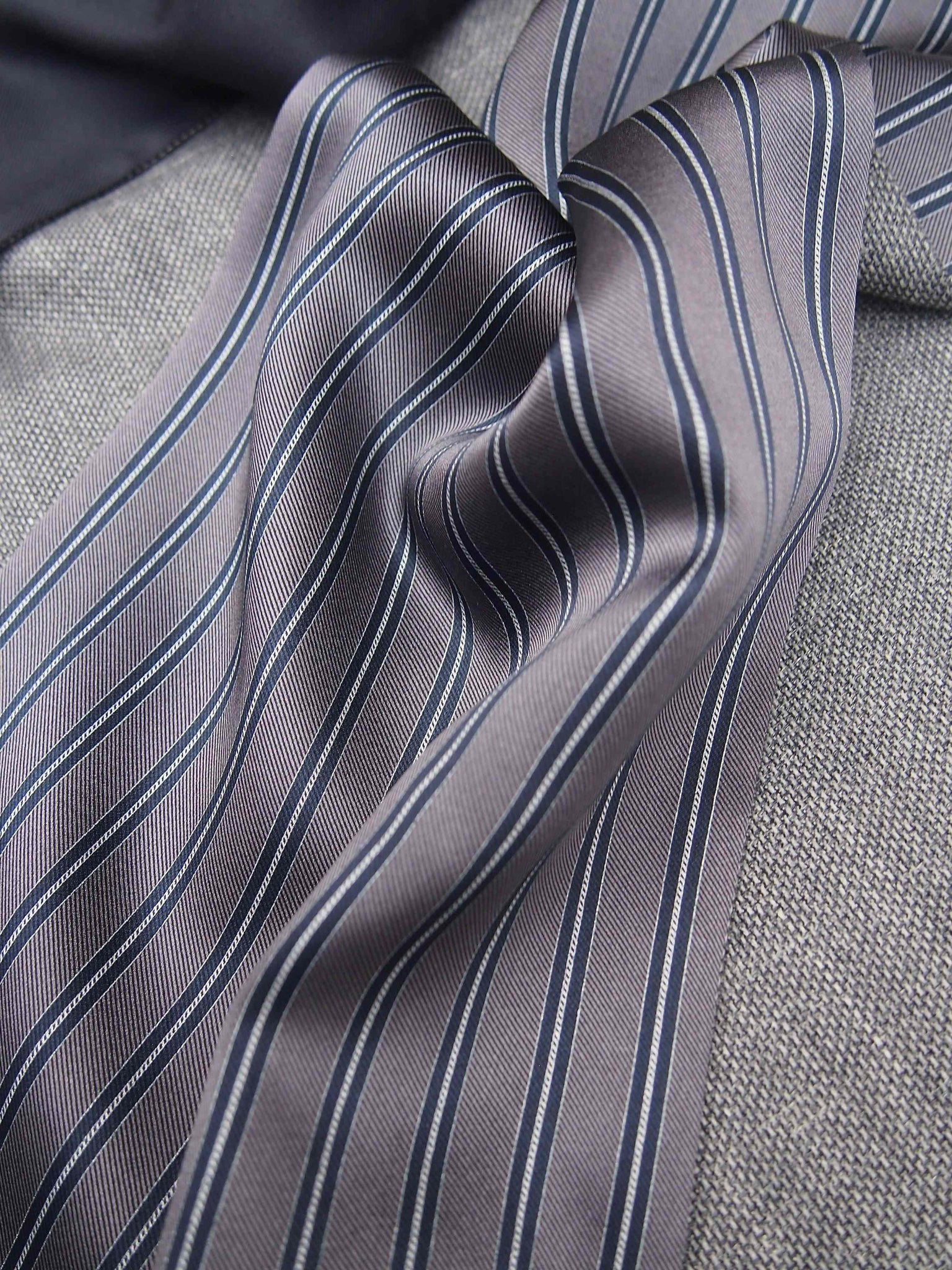Muster gestreift Schal in grau und blau für Herren
